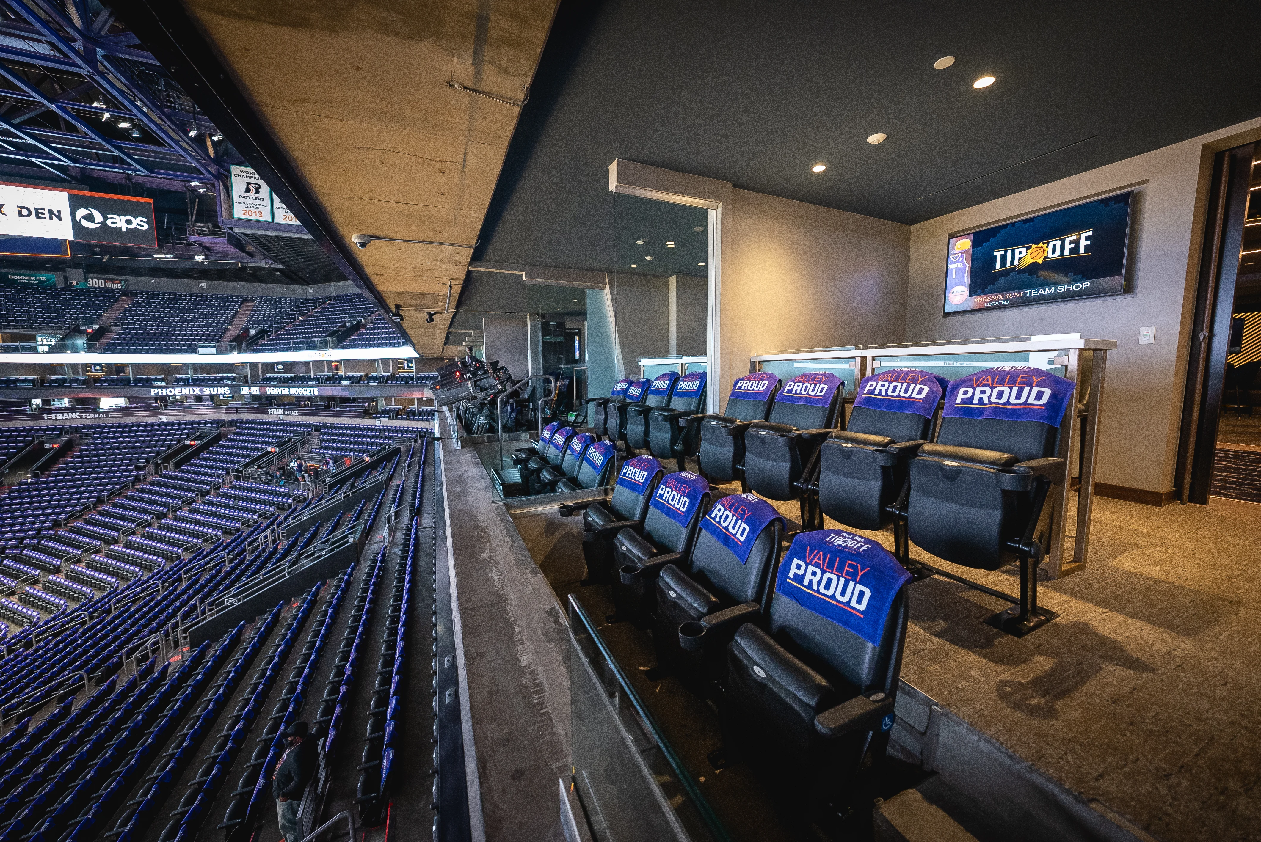 Phoenix Suns Suite Experience vs Houston Rockets - Porch Party 2025 ...